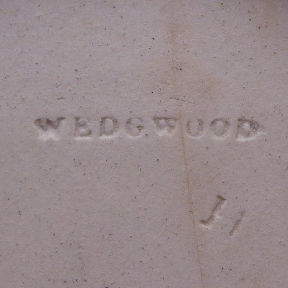 1905 Wedgwood Creamer Dark Blue Jasperware W Issues - See Photos - Picture 15 of 17